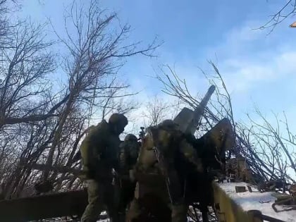 Опорный пункт на молочной ферме в дыму - танки и артиллерия 5 бригады разгромили укрепрайон ВСУ в Марьинке