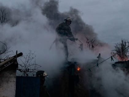 Украинские боевики обстреляли Донецк четыре раза, выпустив более 20 снарядов после начала действия режима тишины