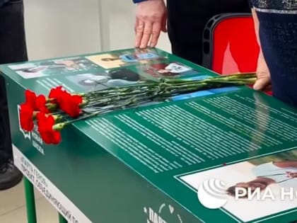 В одной из школ Донецка состоялось памятное мероприятие — торжественное открытие Парты Героя в честь Дмитрия Шулякина — 