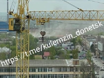 Украинские боевики обстреляли центр Донецка из РСЗО