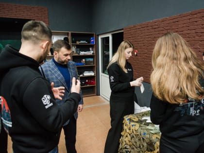 Денис Пушилин поздравил «Молодую Республику» с 10-летием