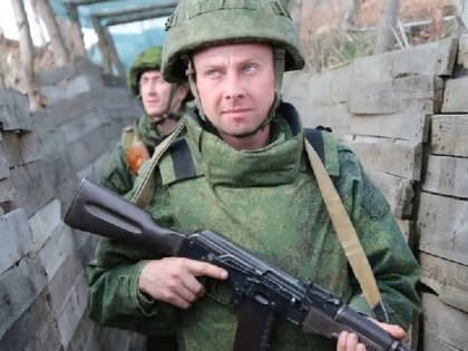 Президент России Владимир Путин подписал закон о признании ветеранами ополченцев Донбасса