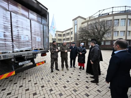 Денис Пушилин встретился с участниками гуманитарной акции Ассамблеи народов России из Краснодарского края