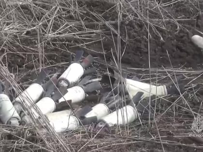 Сапёры МЧС ДНР провели работы по разминированию территории Ленинского района Донецка, где при проведении сельхозработ бы