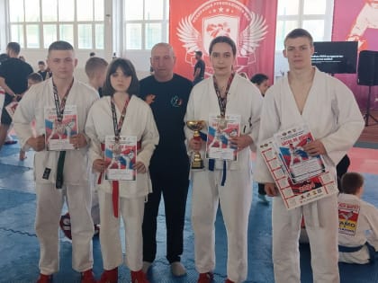 Девять наград завоевали спортсмены ДНР по рукопашному бою на международном турнире  «Битва на Дону»