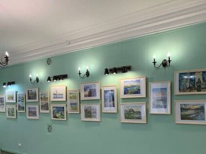 Донецкий музей «Арт-Донбасс» представил выставку «Краски степных великанов» в Сарапуле