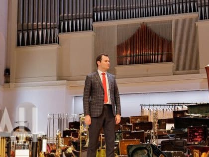 Парецкий рассказал как донецкая филармония за день закрыла на 50% потребность в инструментах