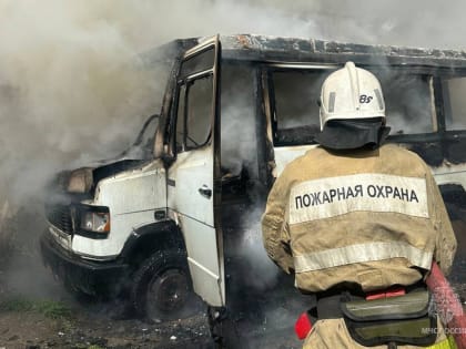 В Торезе сотрудники МЧС России ликвидировали пожар