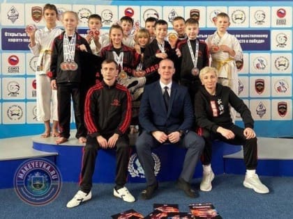 Макеевские каратисты заняли 24 первых места на соревнованиях в ЛНР