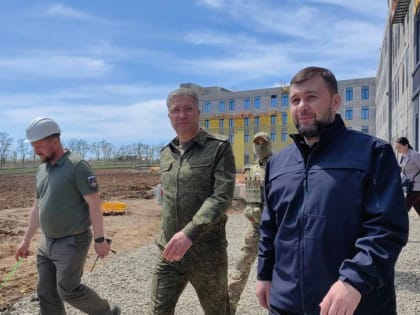 Денис Пушилин и Тимур Иванов оценили работу Военстроя в Мариуполе