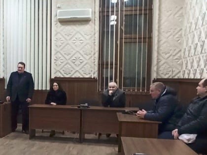 Сегодня, 14 декабря, глава администрации Киевского района Валентин Левченко повел встречу с трудовым коллективом ГУП ДНР