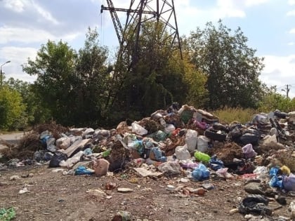 Сотрудникам предприятий, занимающихся вывозом мусора в ДНР, поднимут зарплату