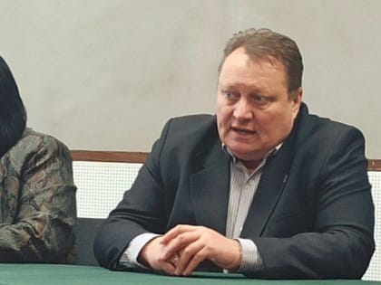 Сегодня, 6 декабря, глава администрации Киевского района Валентин Левченко повел встречу с трудовым коллективом ГБПОУ «Д