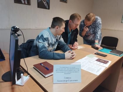 13 апреля в Снежном прошел прием жителей города представителем Министерства угля и энергетики ДНР. Мероприятие состоялос