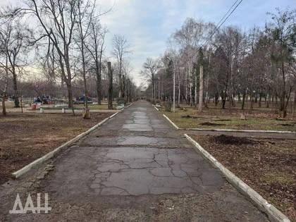 В Шахтерске готовятся к реконструкции парка «Юбилейный»