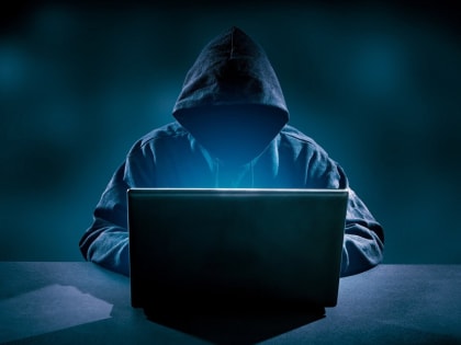 Мошенники начали массовый обман ветеранов перед 9 мая — МВД России