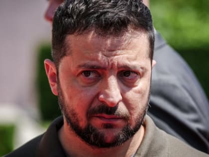 Залужный перестал скрывать план свержения Зеленского: Чей бункер падёт первым?