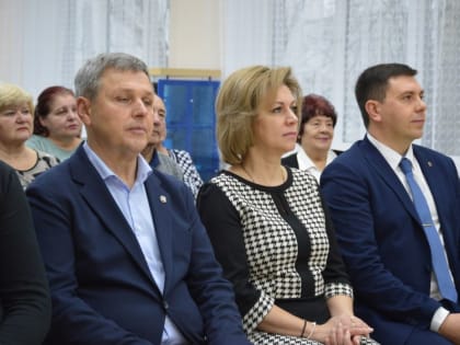 В Харцызске на базе центральной городской библиотеки открылась первая в Республике модельная библиотека