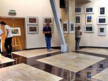 В ДНР к праздникам организовали выставку фото о шахтерском труде и Донецке