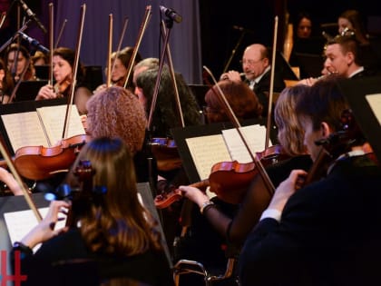 Московские музыканты приехали в Донецкую филармонию для записи концерта «Приношение Донбассу»