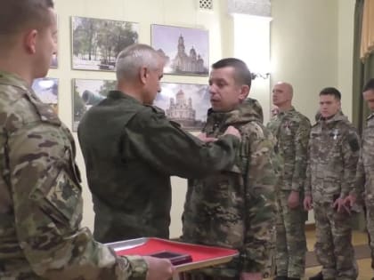 Прошло награждение военнослужащих за проявленные мужество, отвагу и героизм при освобождении Марьинки!