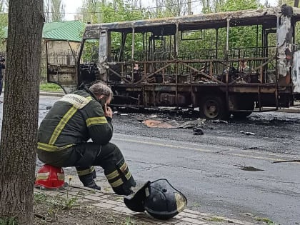Родион Мирошник: Расстрел из РСЗО маршрутки в Донецке: 7 погибших, из них один ребенок