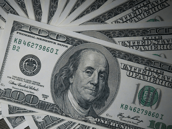 Как понять, что пора покупать доллары, даже если ты не экономист