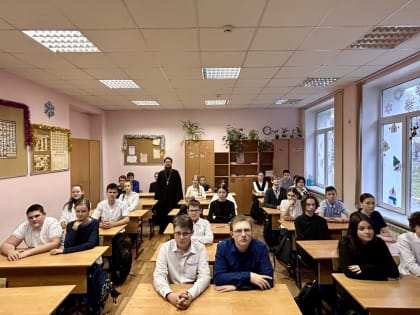 Встреча священника с учениками в Фрязино