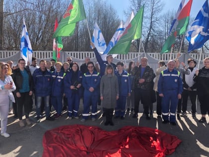 Общественники поздравили работников скорой медицинской помощи Талдомского округа с профессиональным праздником.