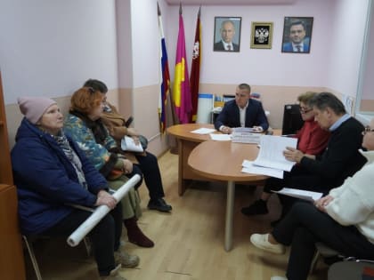 На приёме по вопросам благоустройства