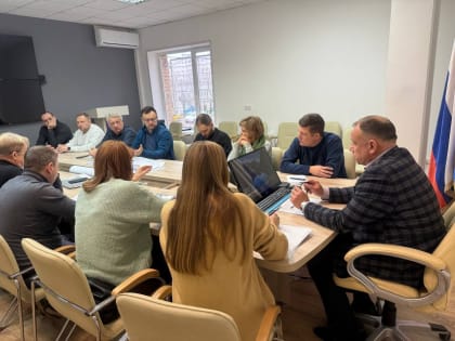 Партийцы провели встречу с подрядными организациями