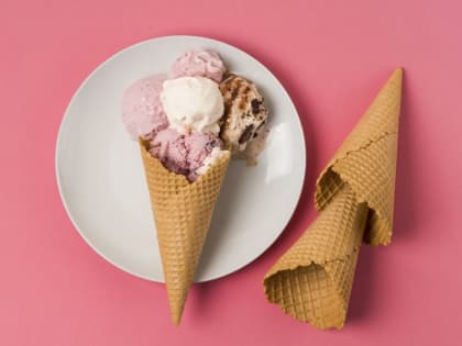Диетолог посоветовала в день съедать не более одной порции натурального мороженого