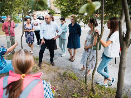 В поселке Биокомбината состоялся насыщенный разговор об основных направлениях развития территории и насущных проблемах