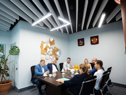Штаб общественного наблюдения провел встречу с кандидатом на пост Губернатора от Справедливой России