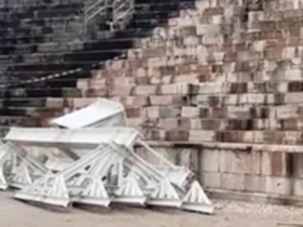 В Вероне упавшая декорация повредила ступени древнего амфитеатра