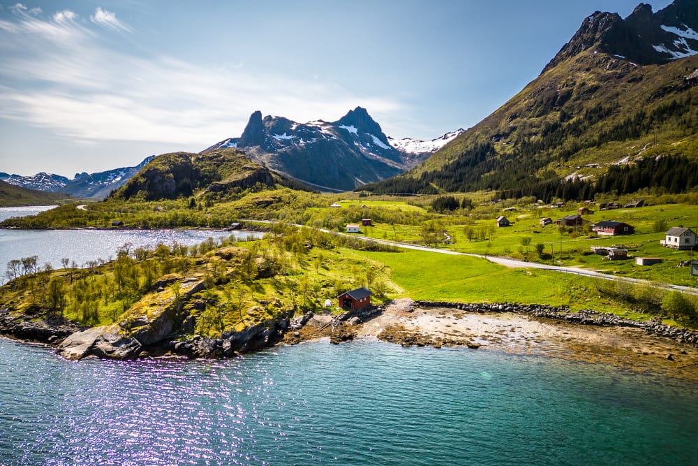 Higravfjordveien 591 og 593