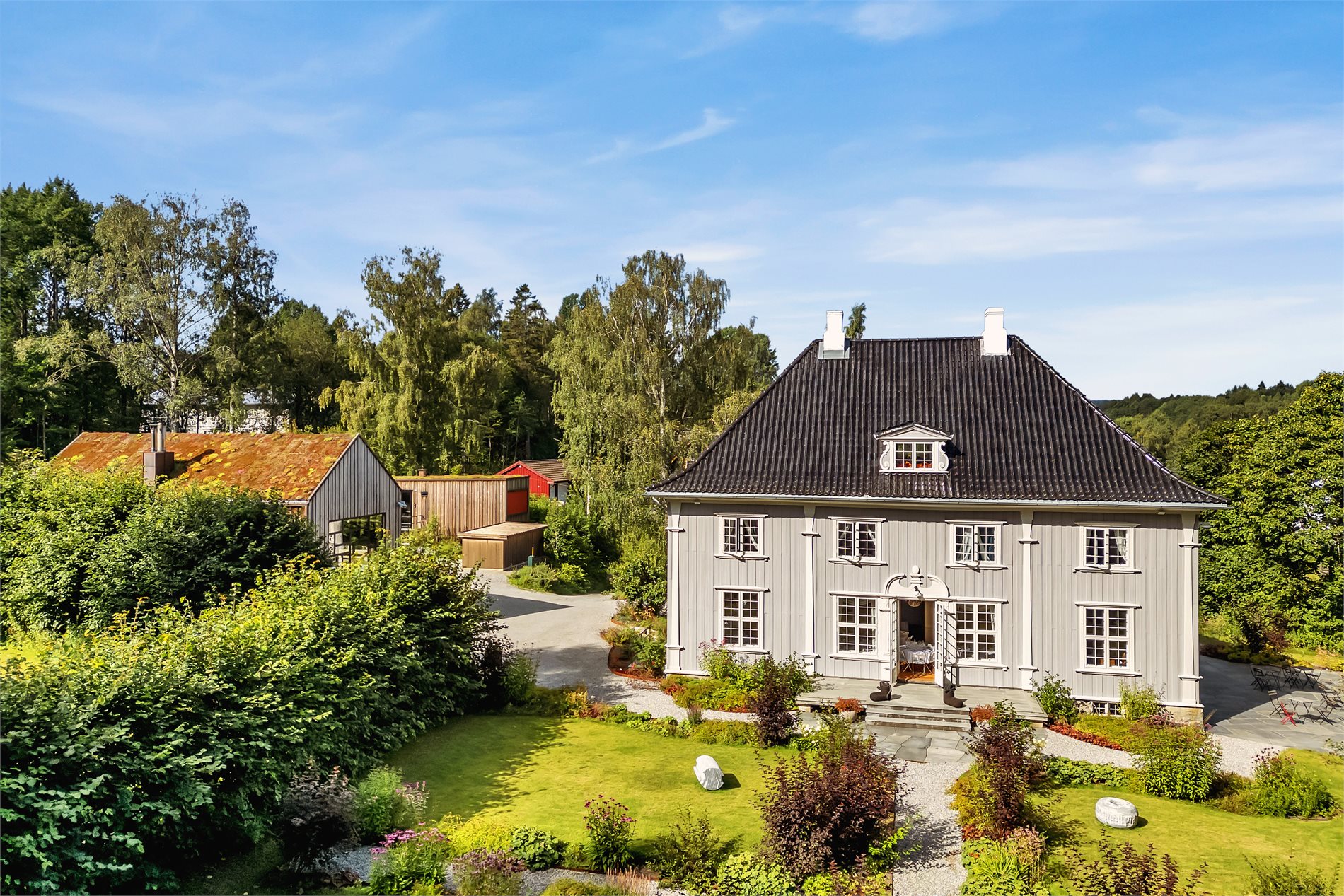Eidsvollbakken 33A og 33B, EIDSVOLL