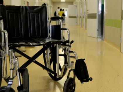Допрыгать на одной ноге? Уфимцев с травмами отправляют на рентген в другое отделение
