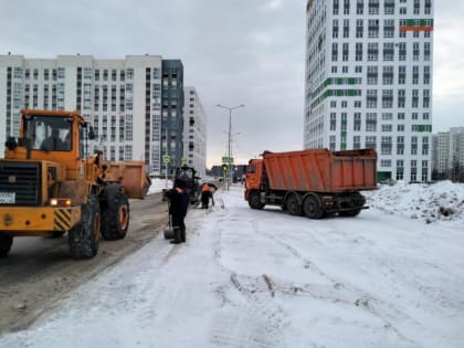 Труд  на благо чистоты и комфорта района!