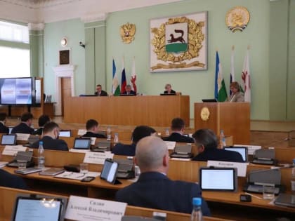 «Считаем неправильным»: мэр Уфы рассказал, кому из чиновников увеличат зарплату