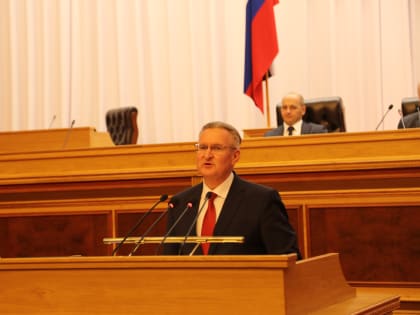 Руководитель Уфимского университета науки и технологий Вадим Захаров рассказал о перспективах развития объединенного вуза