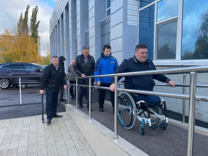 Ирек Зарипов оценил доступность спортивных комплексов для людей с ограниченными возможностями здоровья