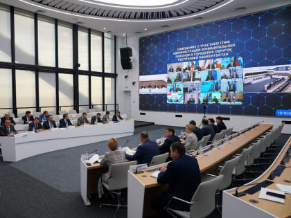 Радий Хабиров провёл мобилизационное совещание с главами городов и районов