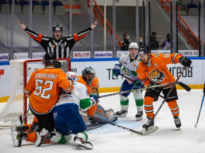 «Команда не разваливается»: спортивный журналист заступился за уфимский «Салават Юлаев» и главного тренера