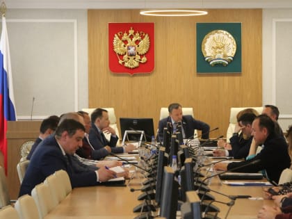 Рустем Ахмадинуров провел расширенное заседание Совета регионального отделения Лиги здоровья нации