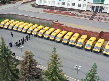 В Башкирии закупили 20 новых автобусов для школ