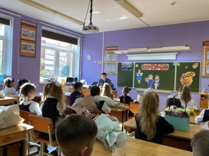 В Калининском районе прошли уроки безопасности