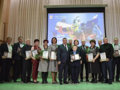 В Ленинском районе Уфы наградили заслуженных работников