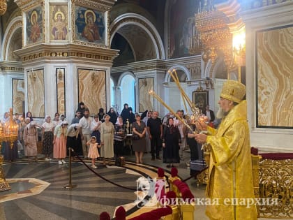 Служение митр.НИКОНА в Неделю 8-ю по Пятидесятнице и праздник Успения св.прав.Анны, матери Пресвятой Богородицы