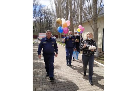 В Уфе поздравили с днём рождения детей, проживающих в пункте временного размещения